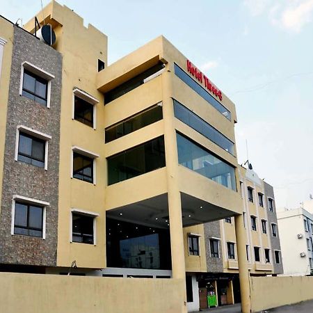 Hotel Three G 舍地 外观 照片