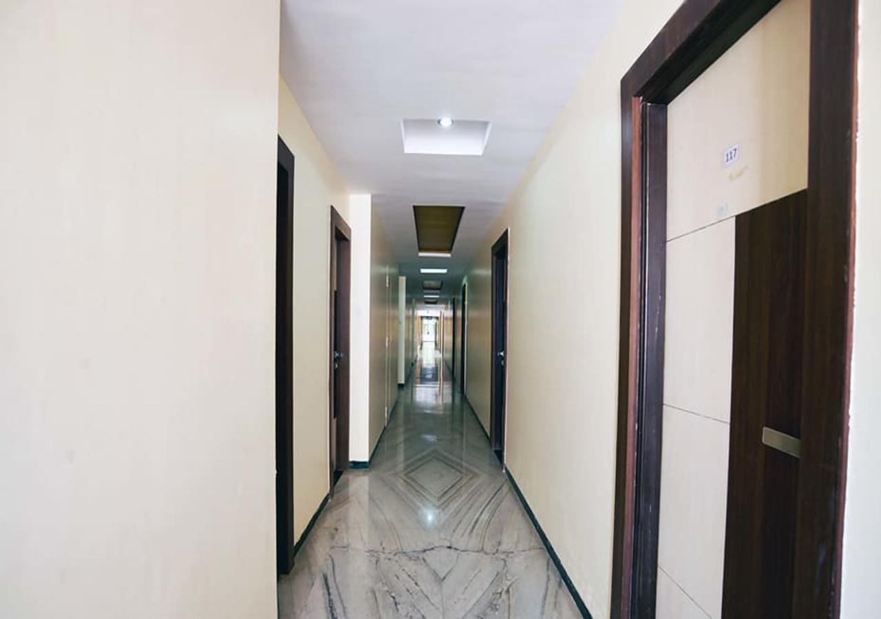 Hotel Three G 舍地 外观 照片